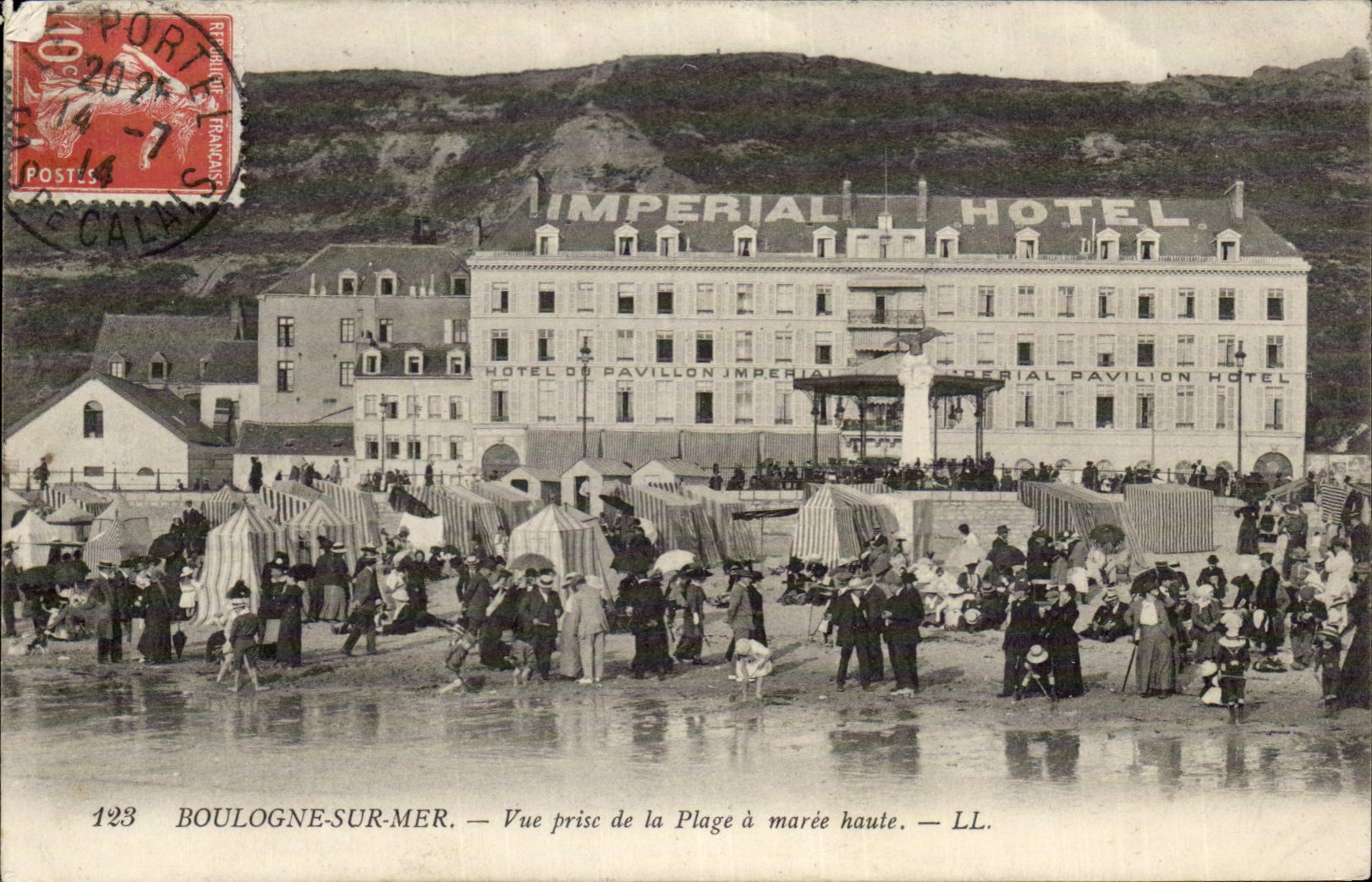 Boulogne on Sea - Seen from of the Beach high tide CPA has