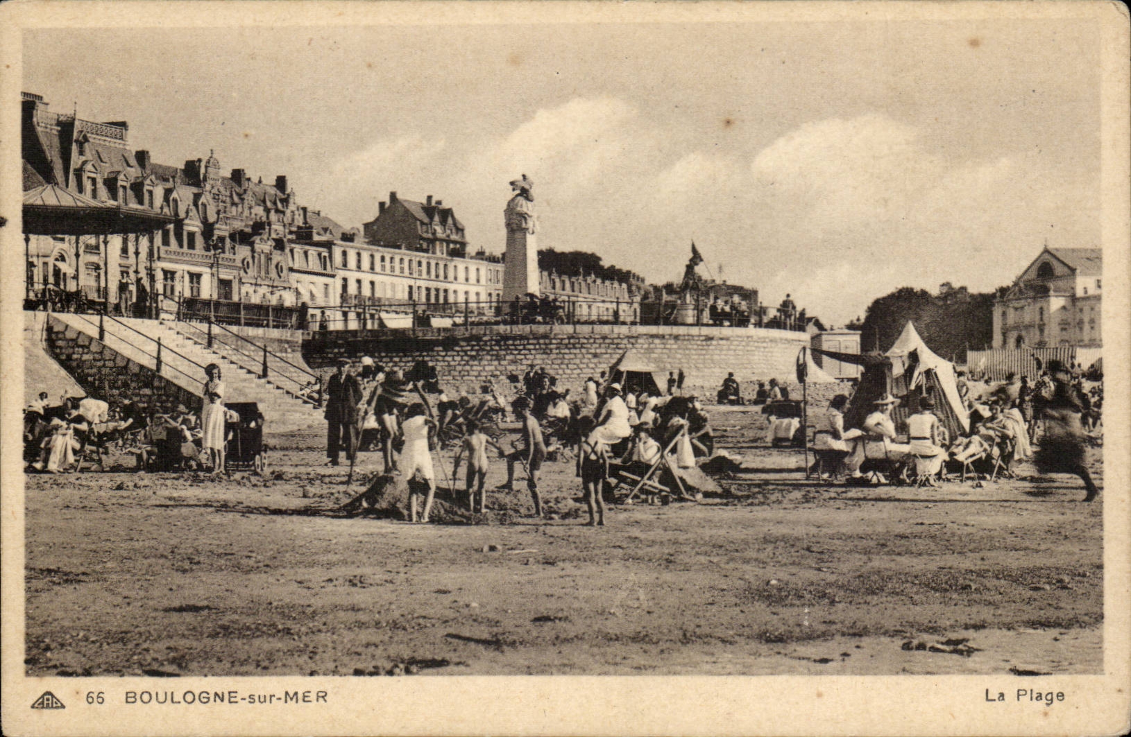 Boulogne on Sea - Beach CPA
