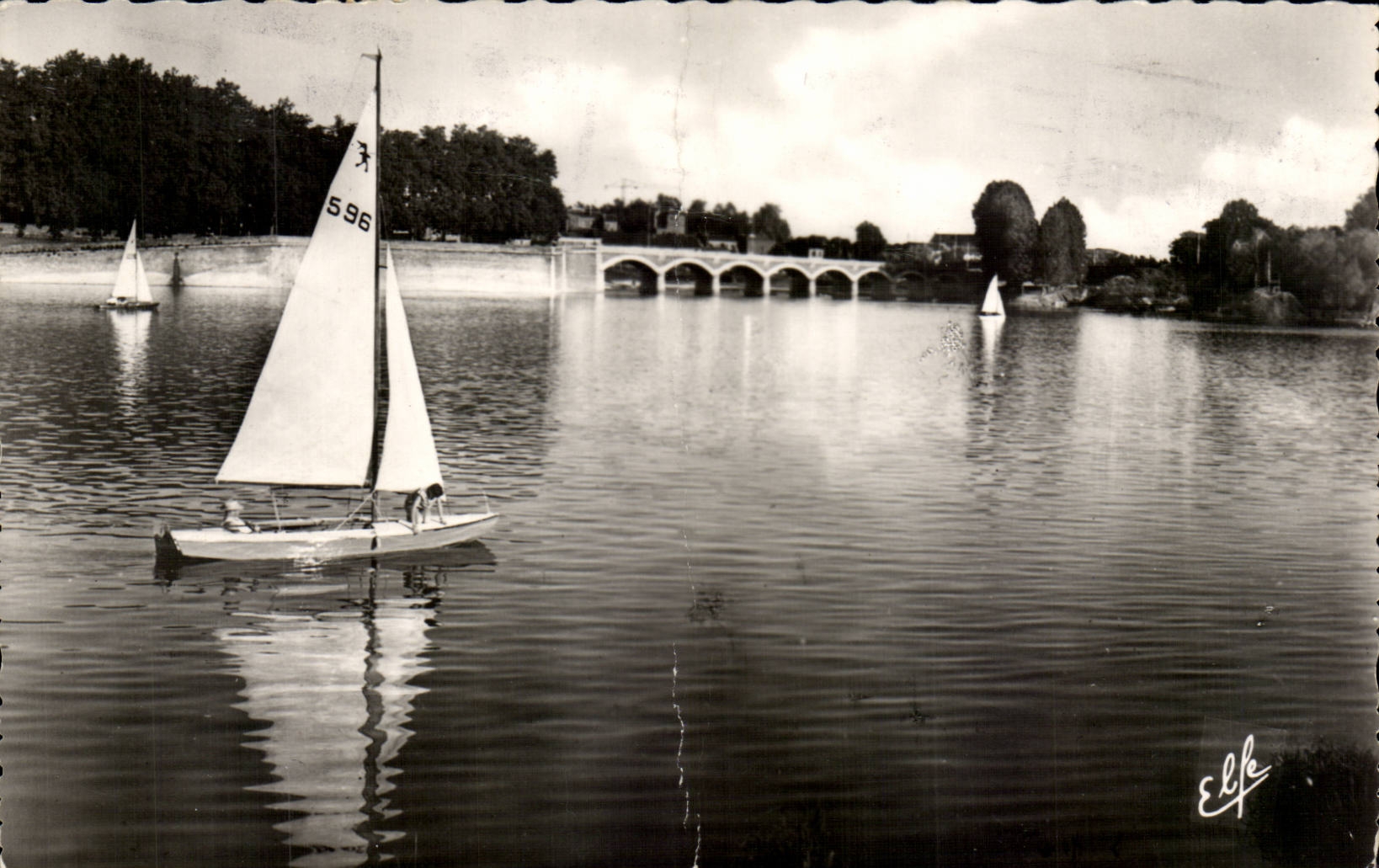 Toulouse - Promenade en Yacht sur la Garonne devant le Pont de Tounis CPA 