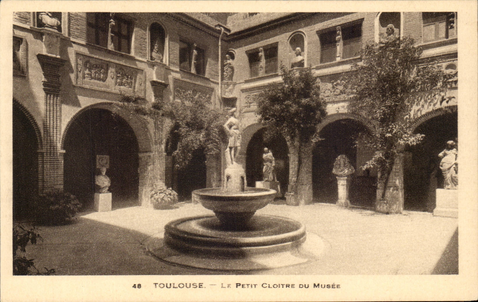 Toulouse - Le Petit Cloitre du Musee - CPA