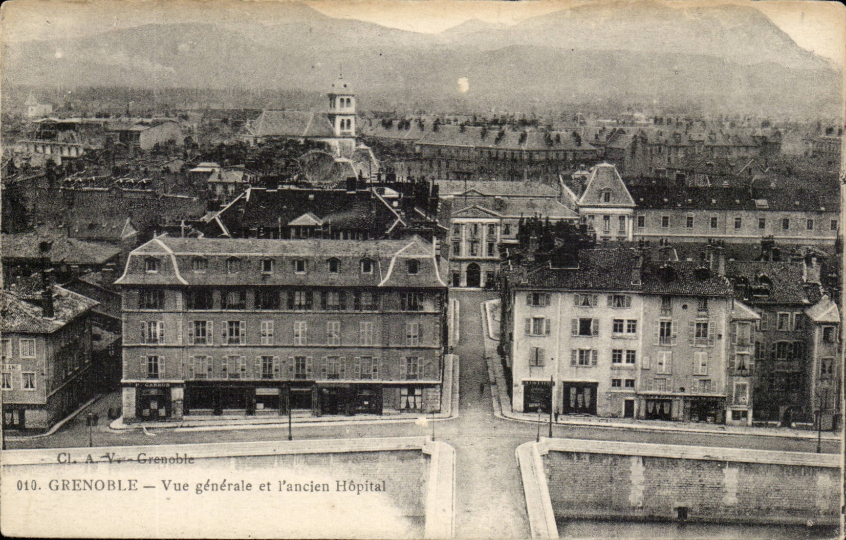 Grenoble - View and old Hospital CPA