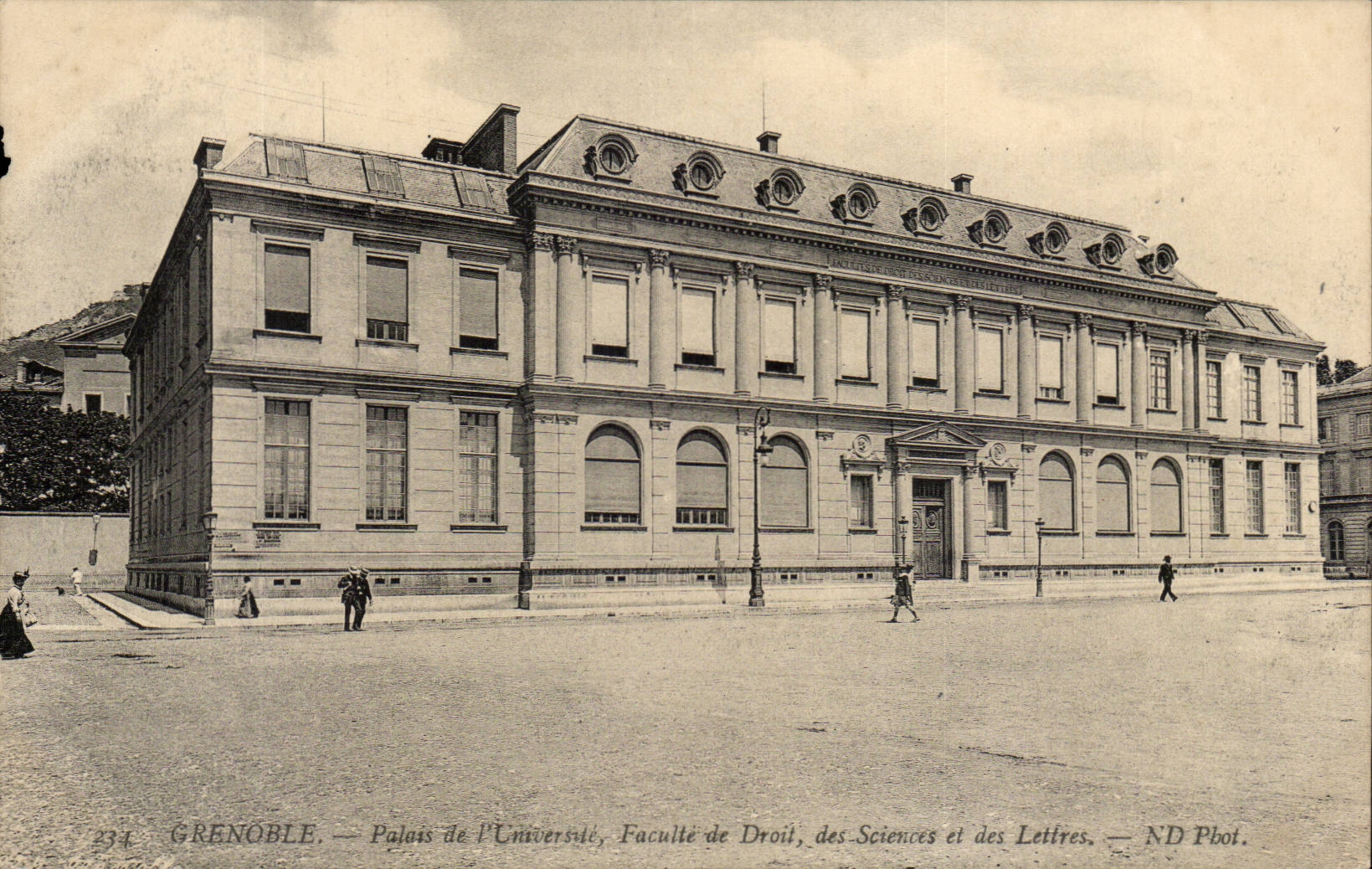 Grenoble - Palate of the University - Faculty of the Right of Science and Letters CPA
