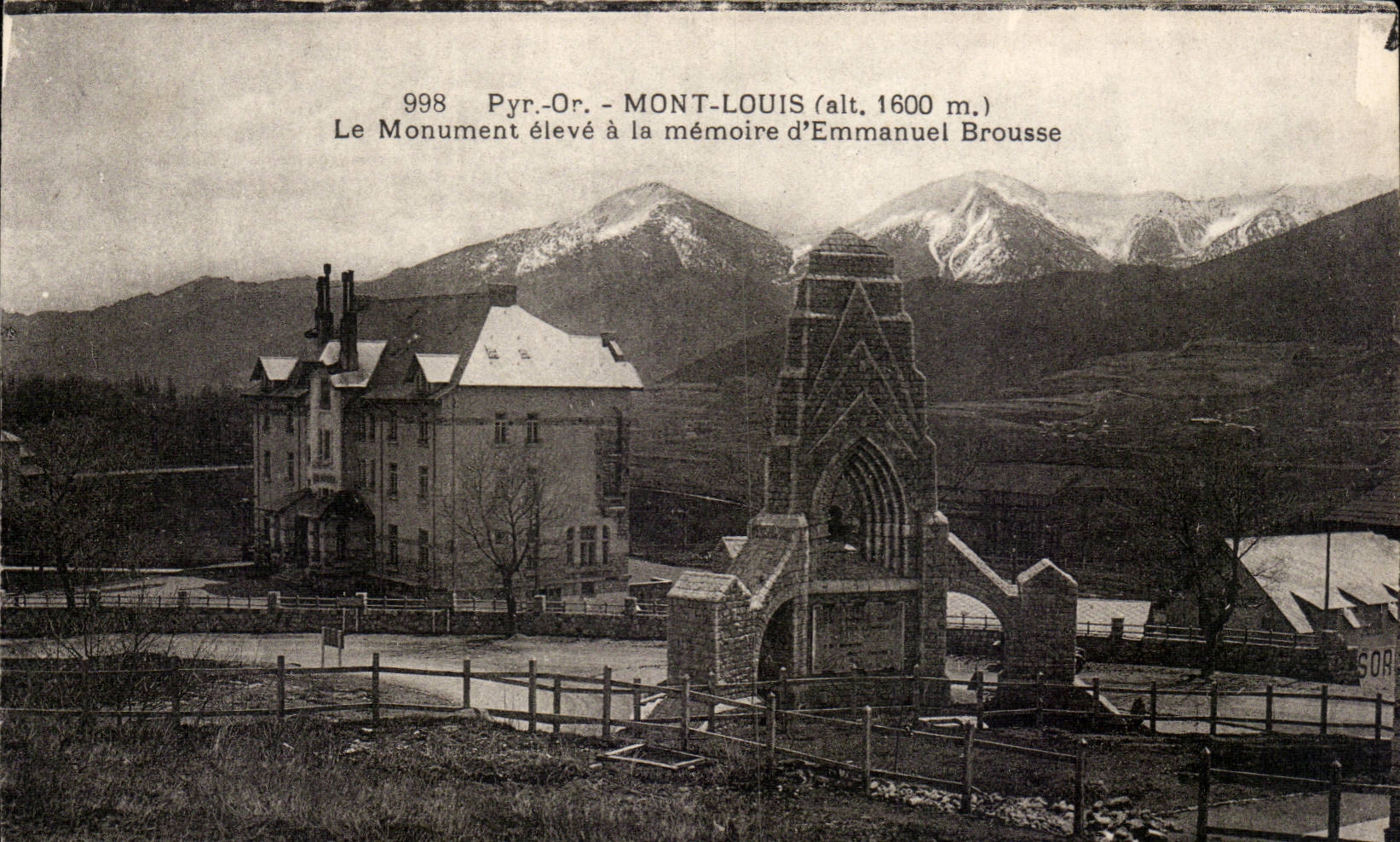 CPA Louis Mount the monument raised with the memory of Emmanuel Bush