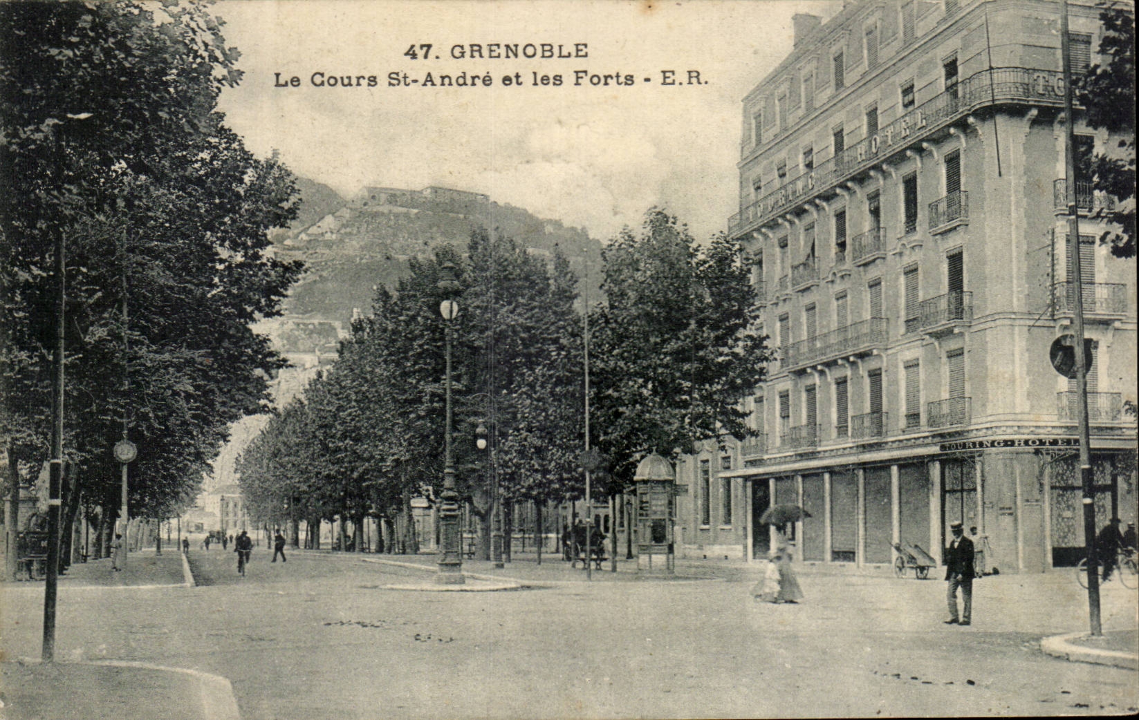 Grenoble CPA the course Saint Andre and forts