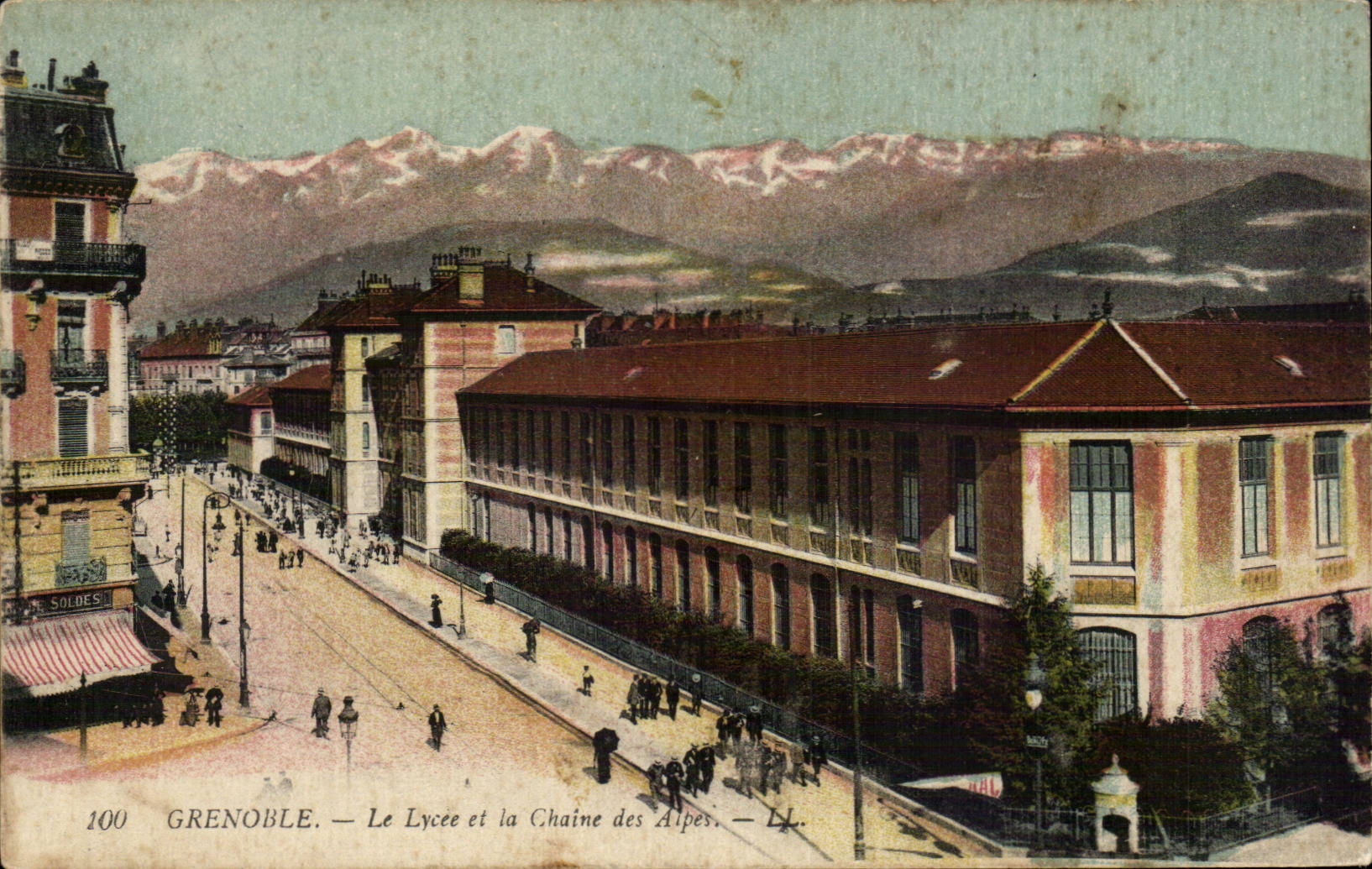 Grenoble CPA the College and the alpine range