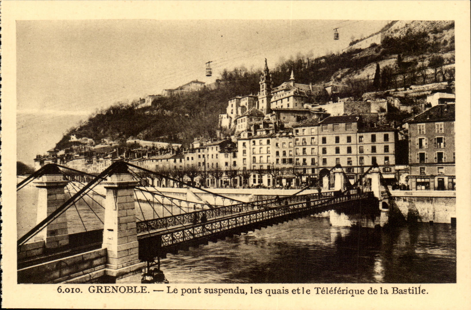 Grenoble CPA the suspended bridge quays and the teleferic of the Bastille