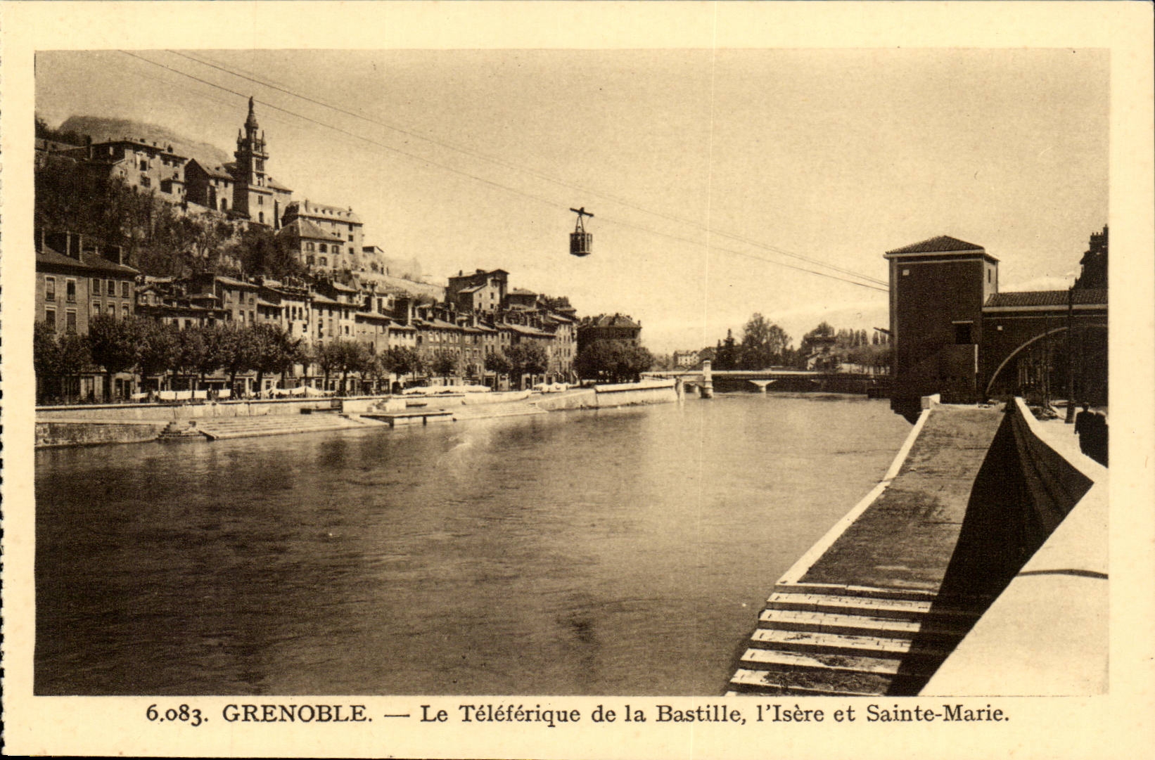 Grenoble CPA the teleferic of the Bastille Isere and Sainte Marie