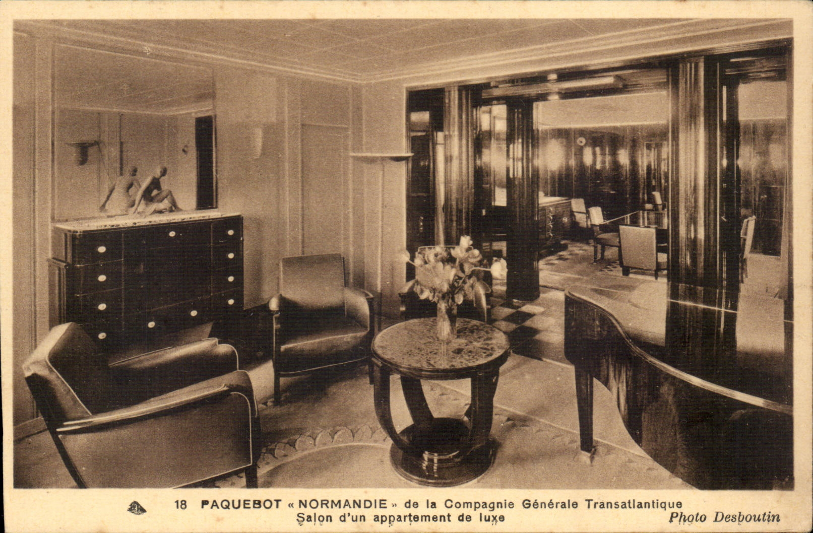 CPA Normandy Steamer of the General Company Transatlantic Living room of an apartment of luxury (steamer)