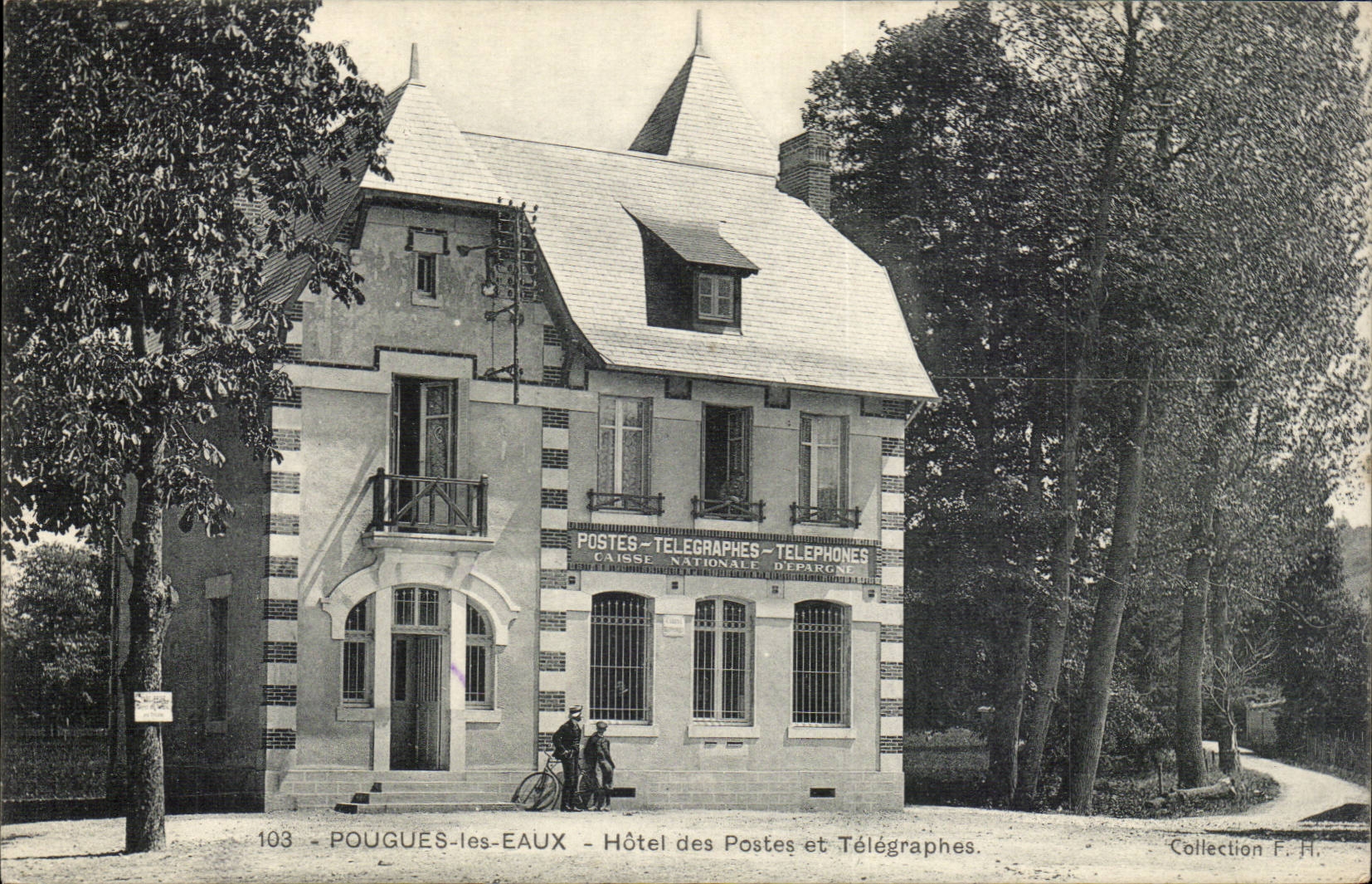 Pougues Water - Post office building and Telegraph - Bicycle - CPA