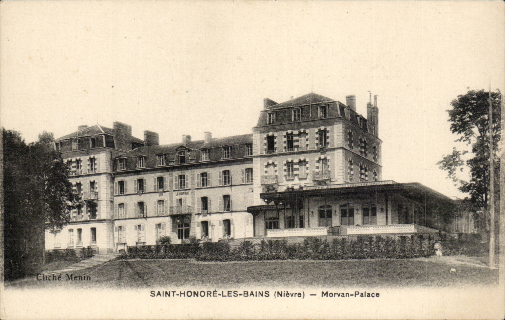 CPA Str ehrt Morvan Palast les Bains