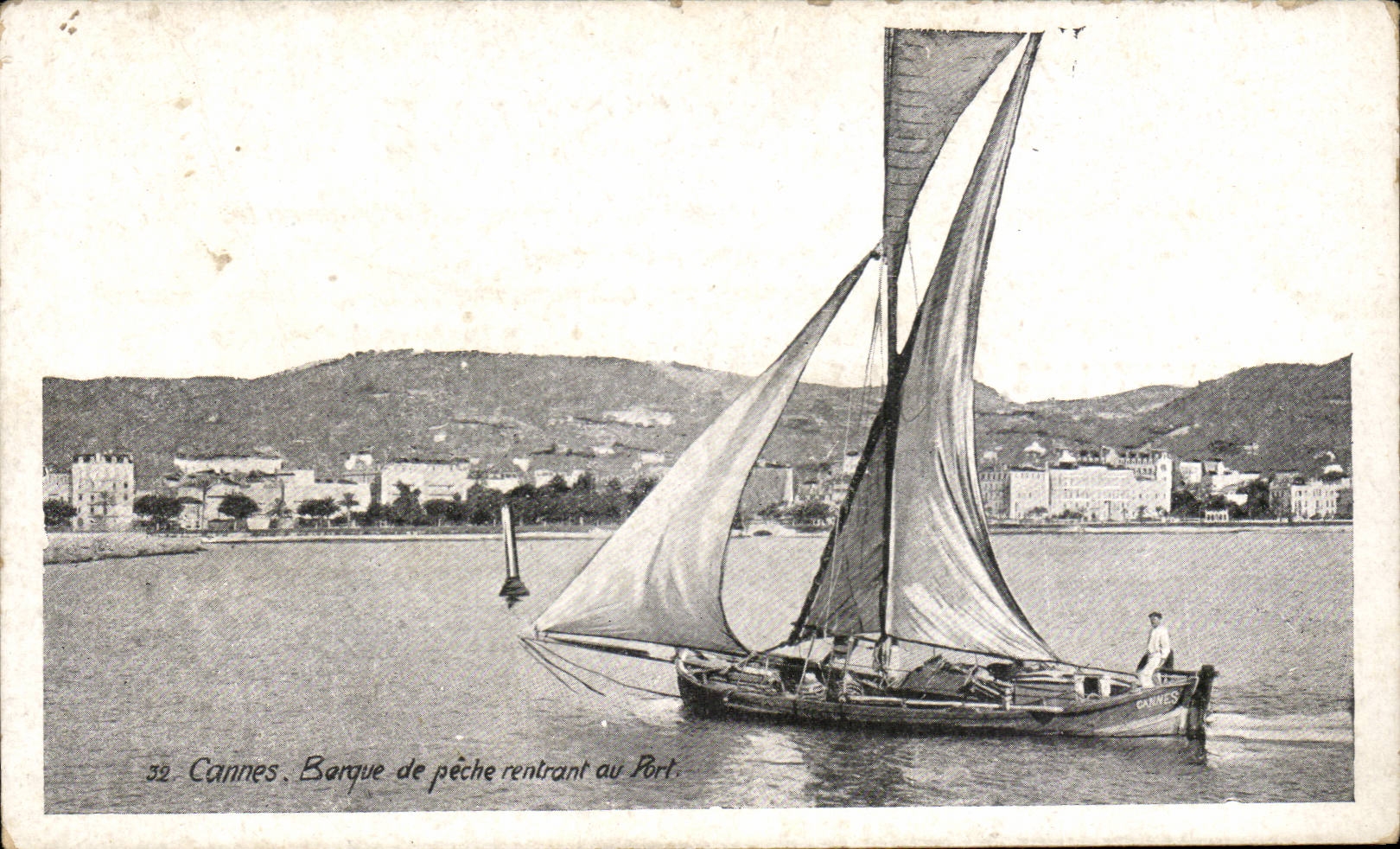 Cannes - Small fishing boat - Port - CPA