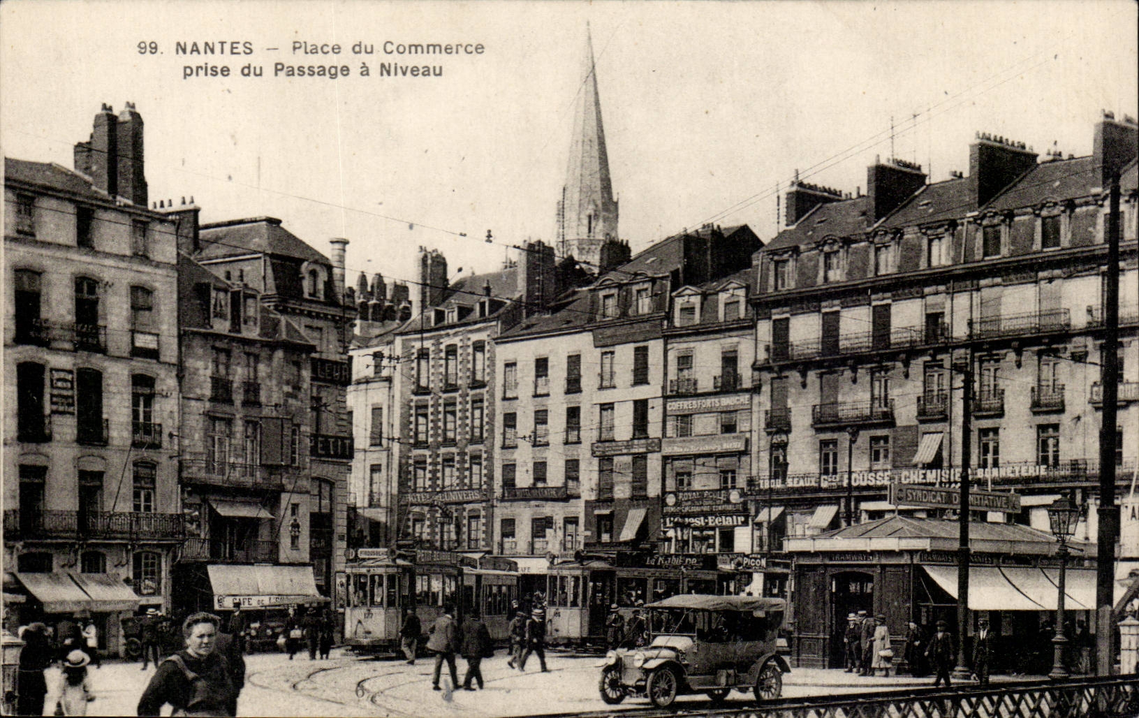 Nantes CPA Place trade taken of the crossing level