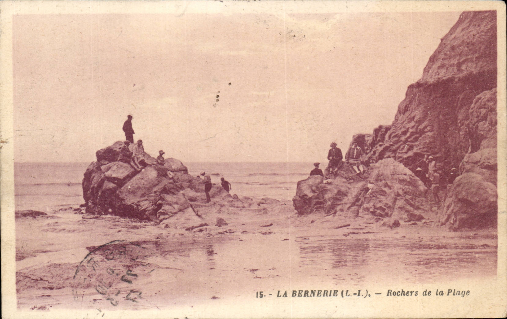 Bernerie CPA Rocks of the beach