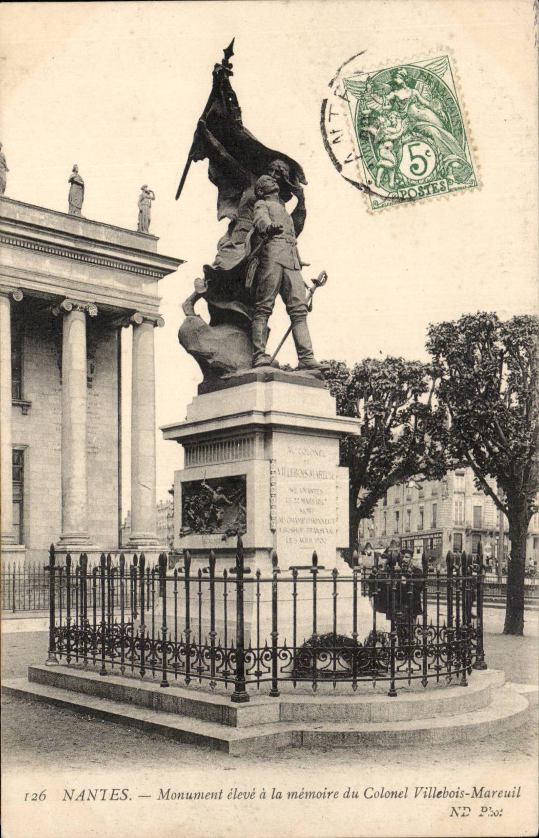 Nantes CPA Monument raised with the memory of colonel Vilelbois Mareuil