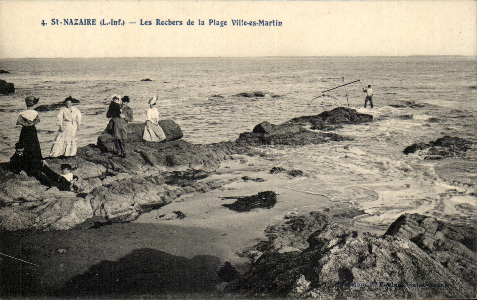 Saint Nazaire CPA the rocks of the Ville beach be Martin