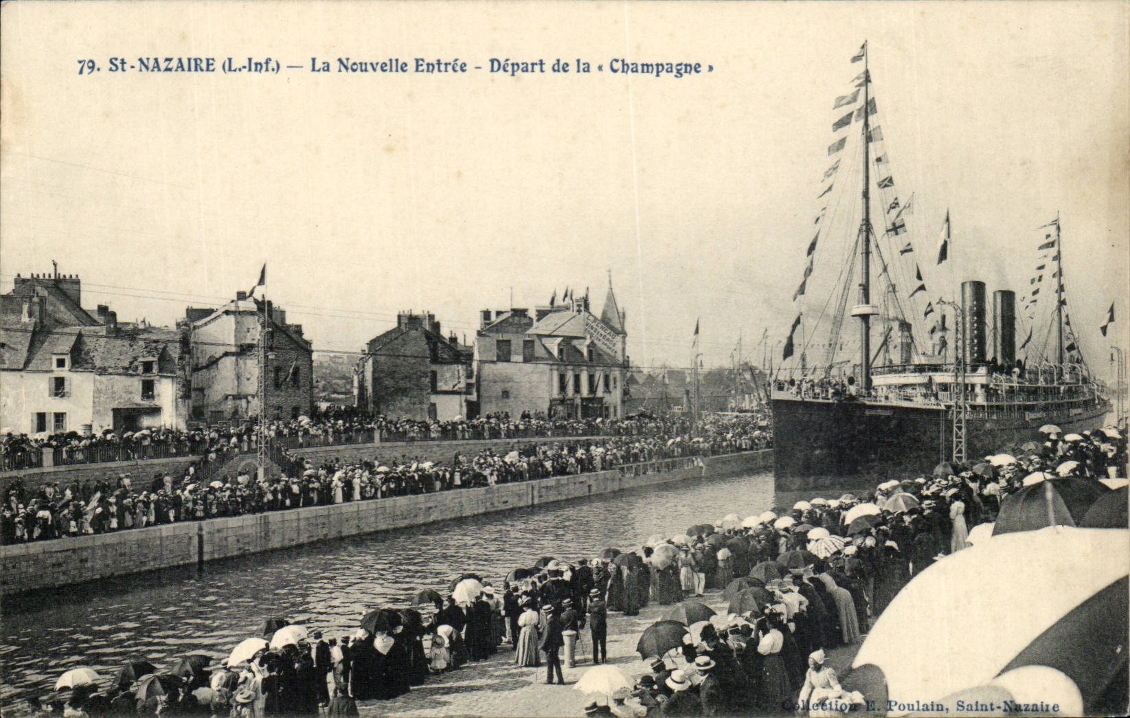 Saint Nazaire CPA the news Entering Departure of the Champagne (boat steamer)