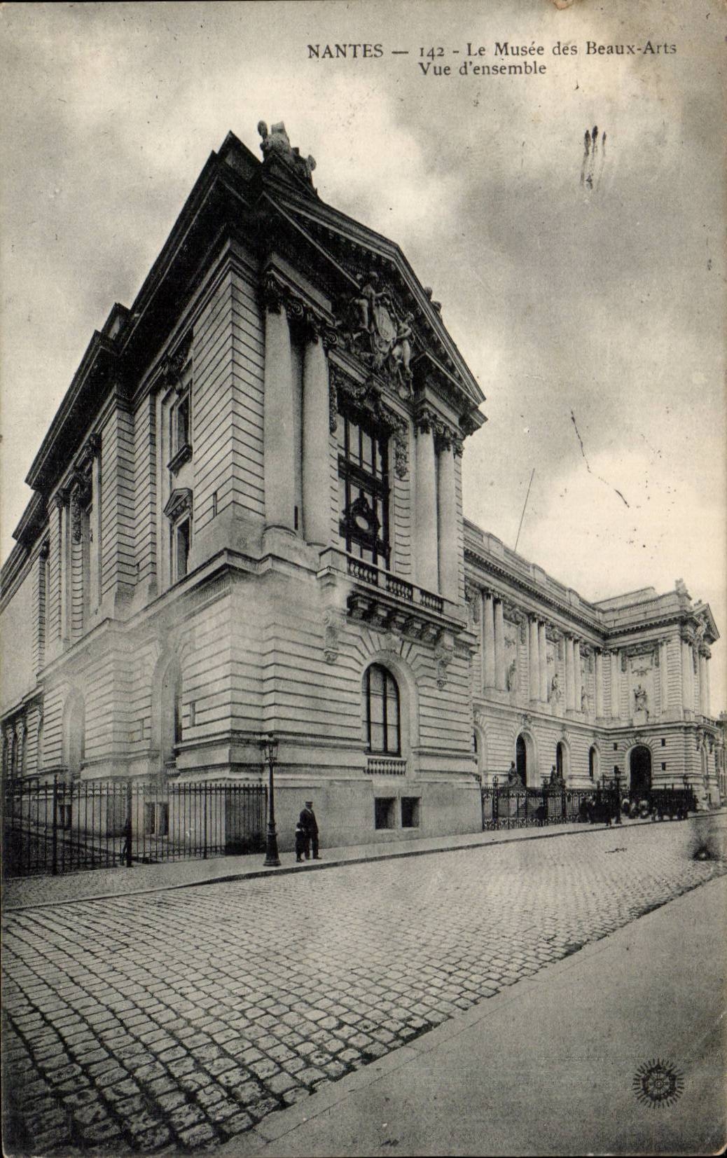Nantes CPA the museum of Beautiful arts Overall picture