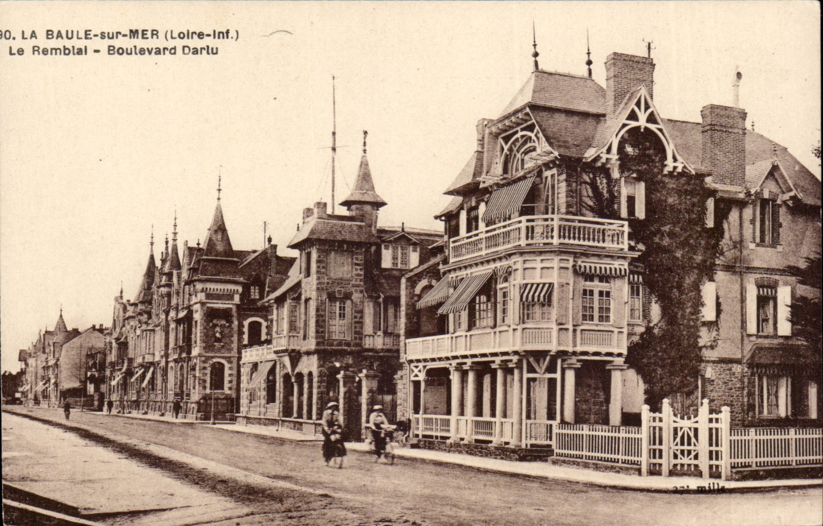 La Baule CPA the embankment Darlu Boulevard