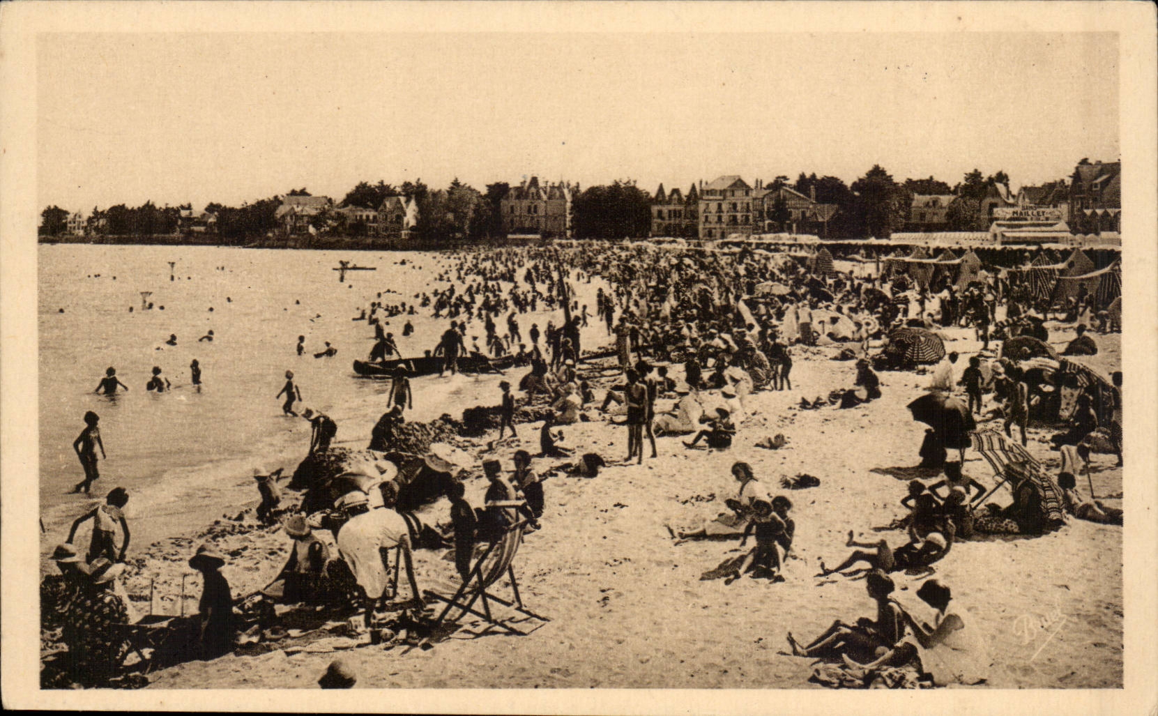 Pouliguen CPA the beach