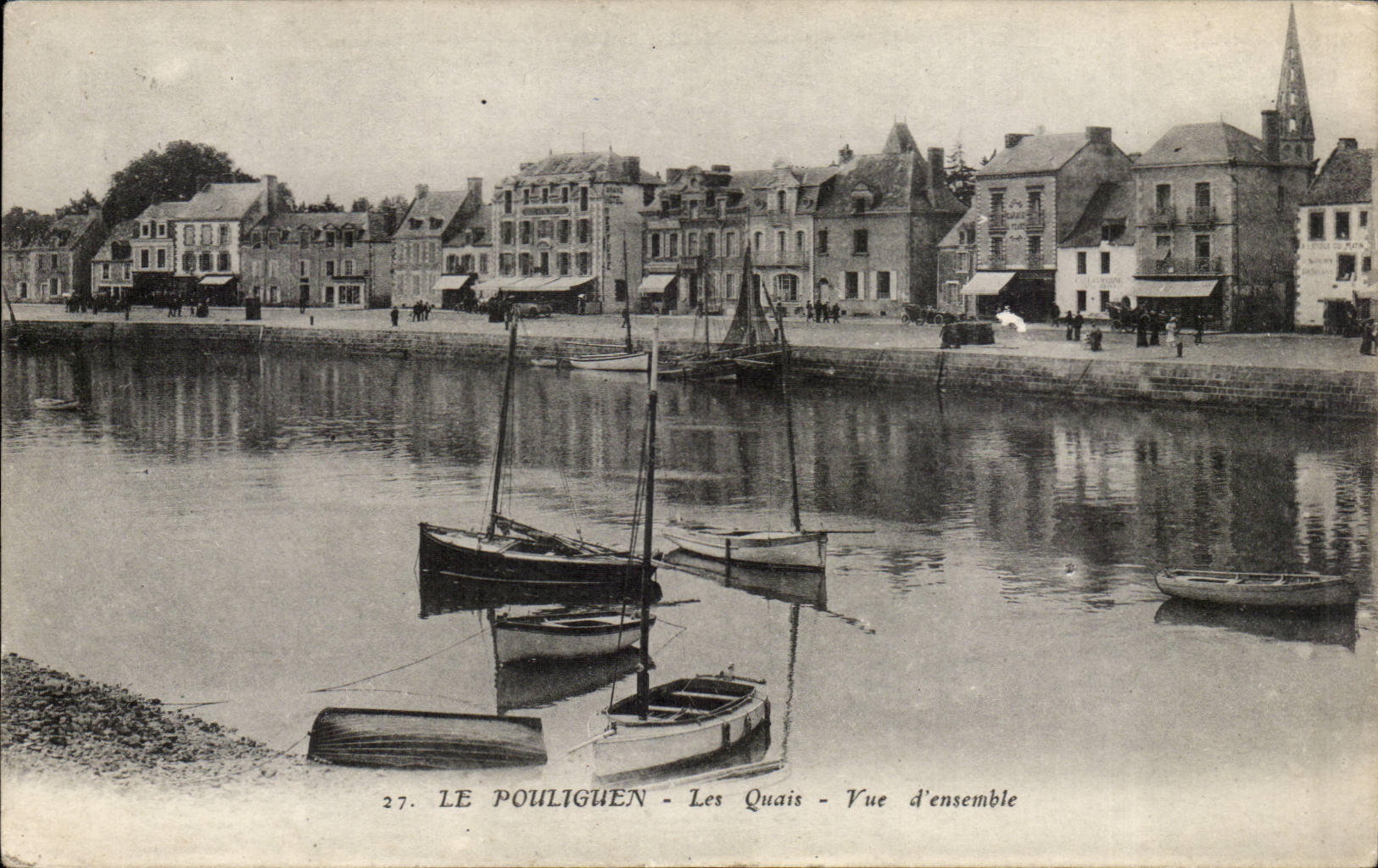 CPA Pouliguen quays Overall picture