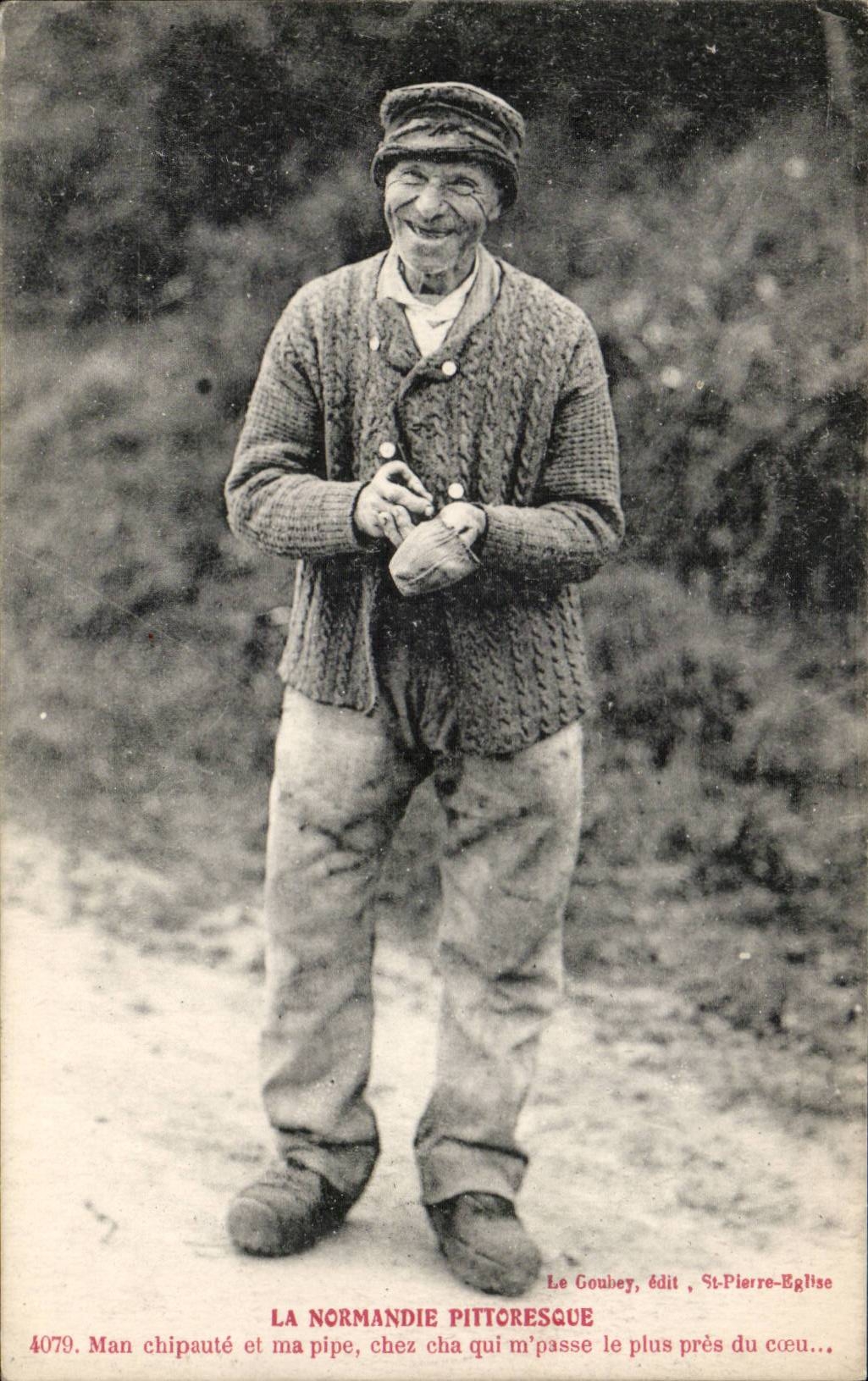 CPA picturesque Normandy Man chipaute and my pipe (folklore caps)