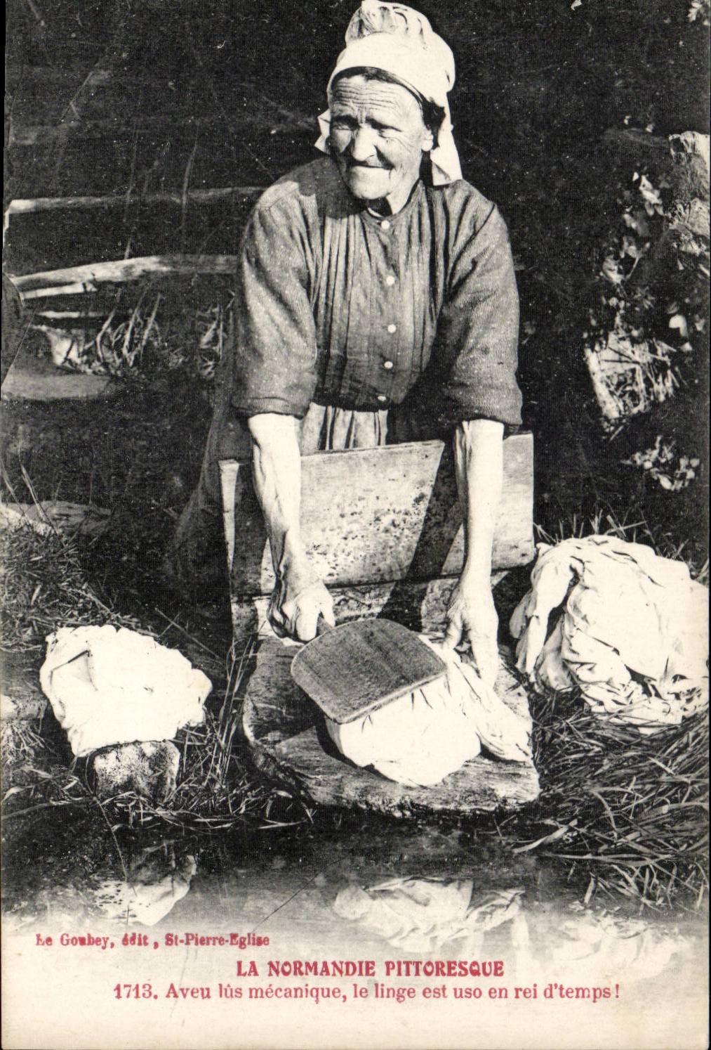 CPA picturesque Normandy Qvey read mechanical (folklore caps costume)