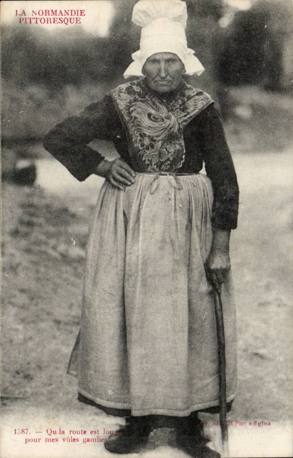 CPA picturesque Normandy That the road is long for my vules gambas (folklore caps costume)