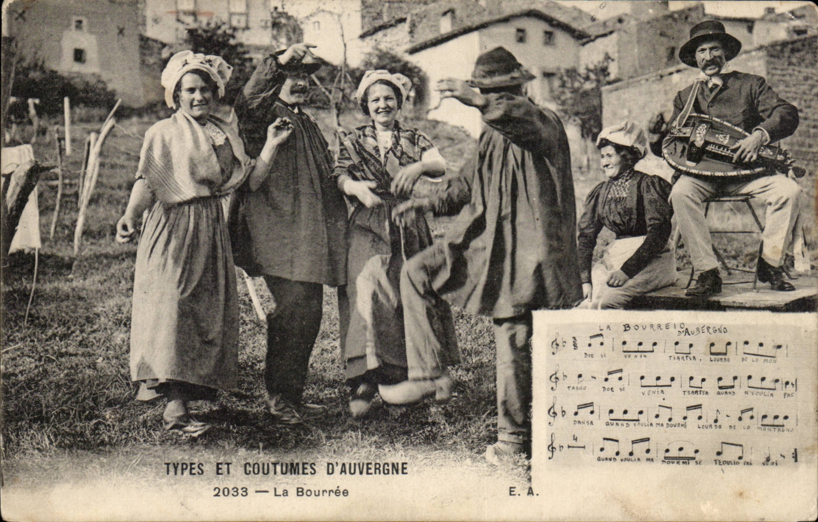CPA Auvergne The bourree (folklore caps costume)