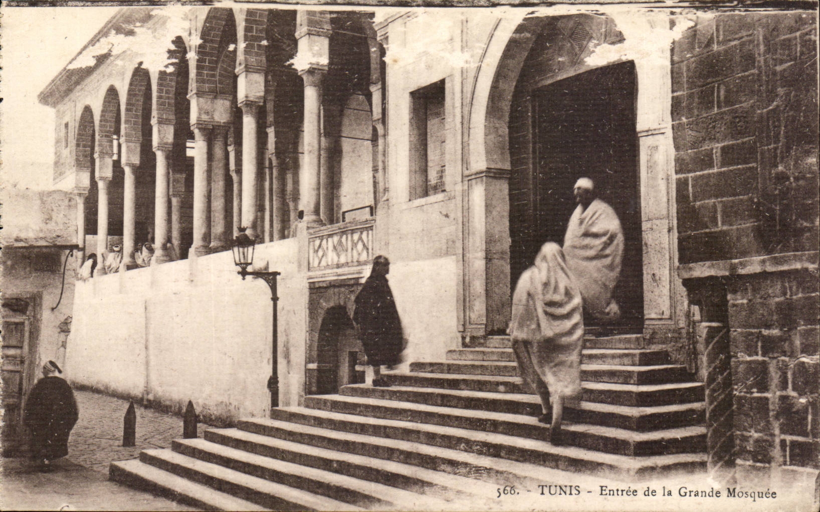 Tunisia CPA Tunis Entrance of Al large mosque