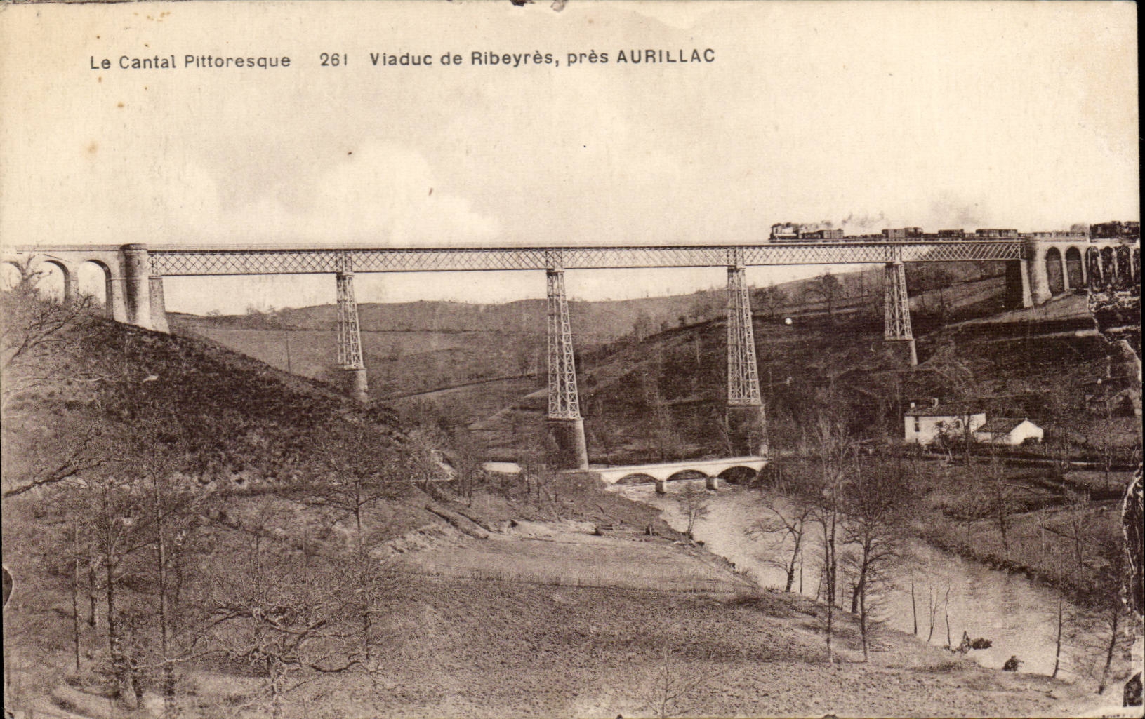 CPA Cantal Viaduct of Ribeyres close Aurillac Train