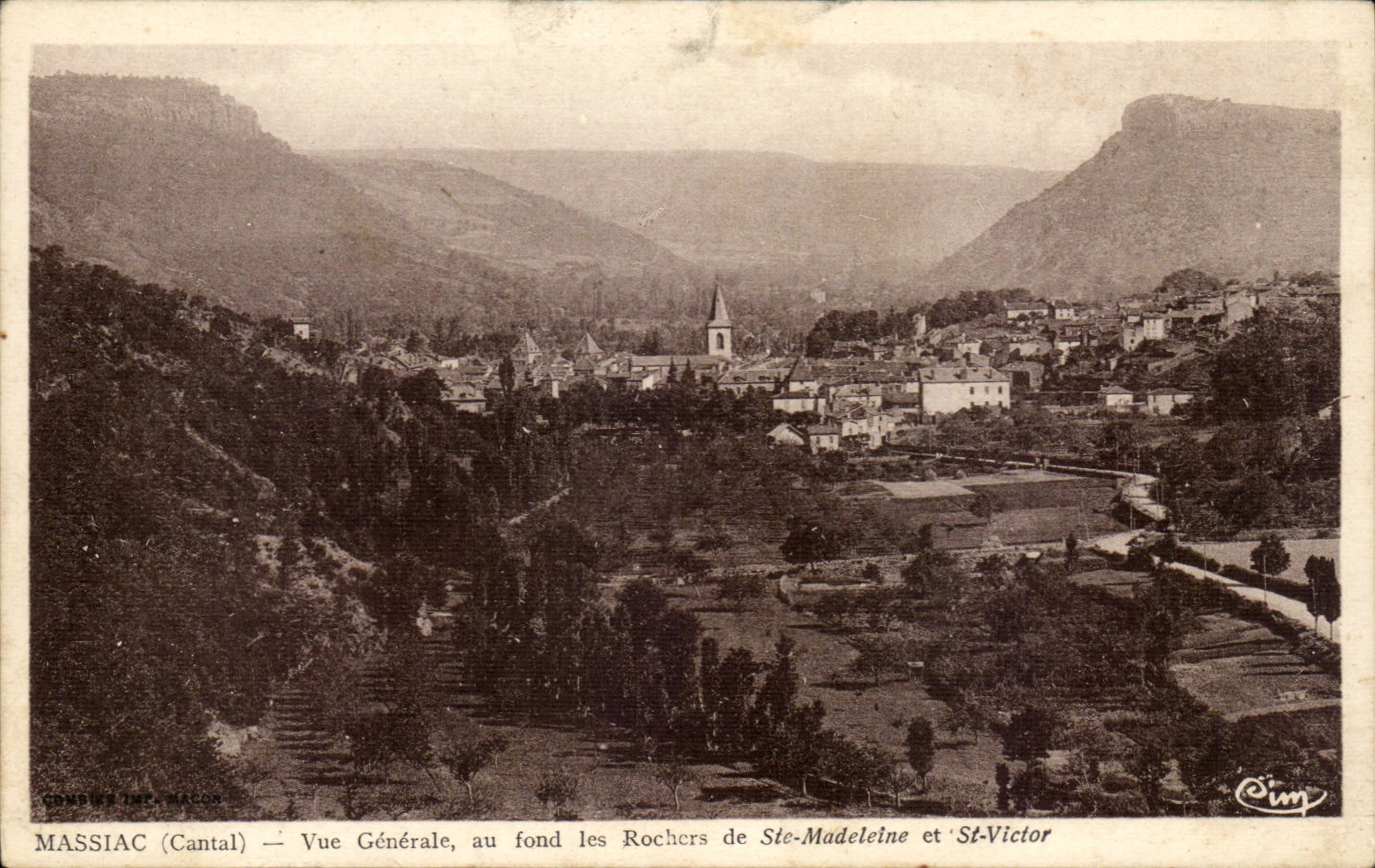 Auvergne Cantal CPA Massiac View at the bottom rocks of co Madeleine and St Victor