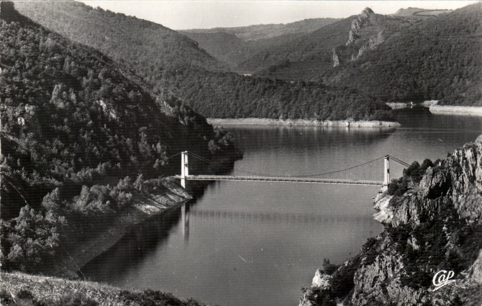 Auvergne Cantal MODERN CARD Valley of Truyere the bridge of TReboul and at the bottom rocks of Turlande