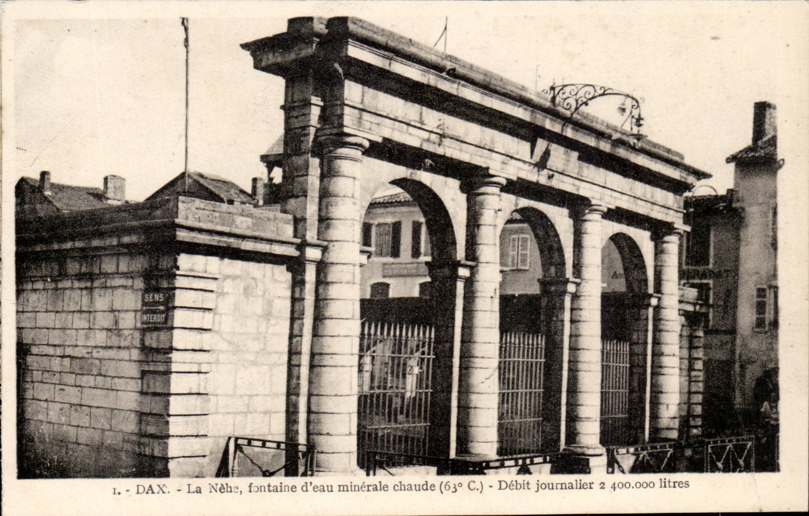 Dax CPA Le Nehe fontaine d'eau minerale chaude