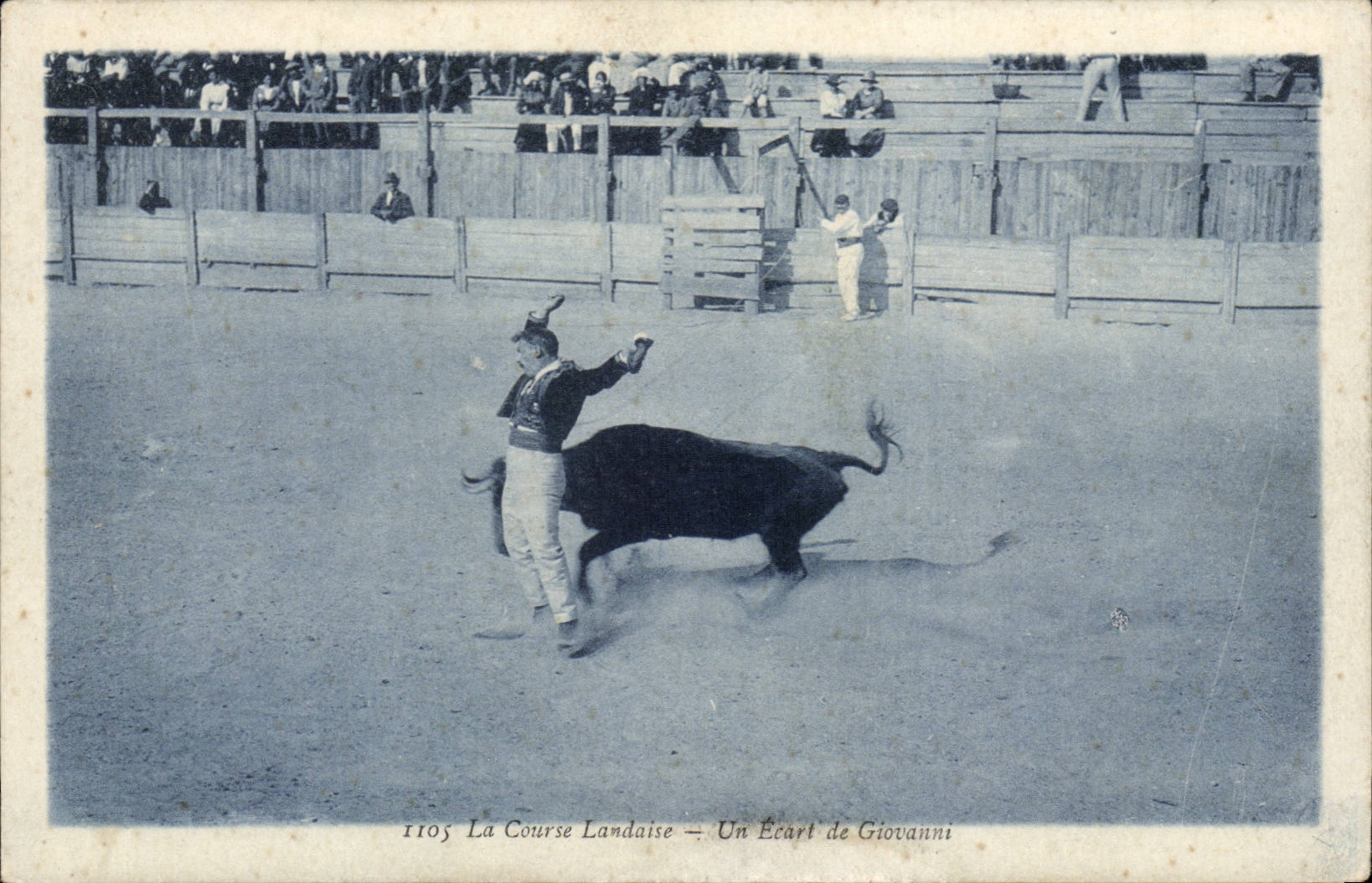CPA the race landaise a variation of Giovanni (bull toro) Mount of marsan