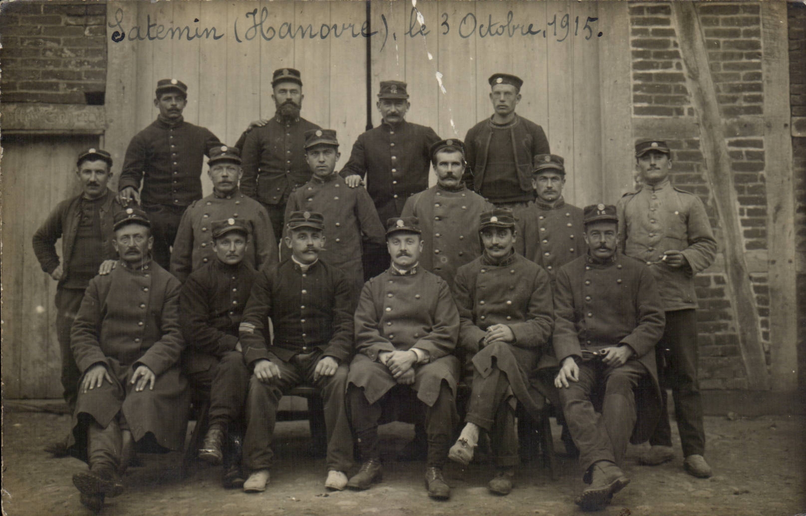 Real photo Stenin (Hanover) October 3rd 1915 Groups soldiers (militaria)