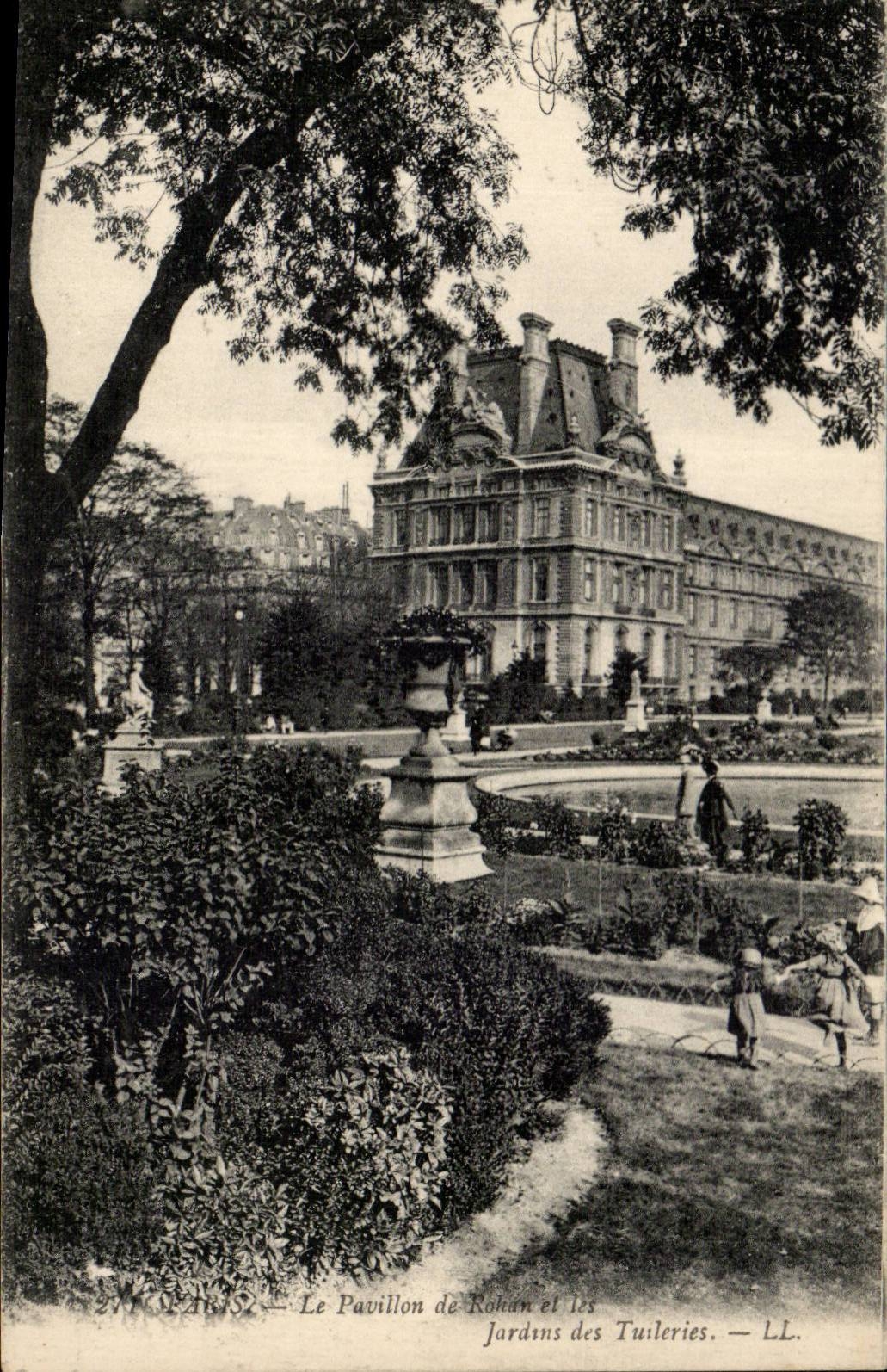 Paris CPA Le pavillon de Rohen et les jardins des Tuileries