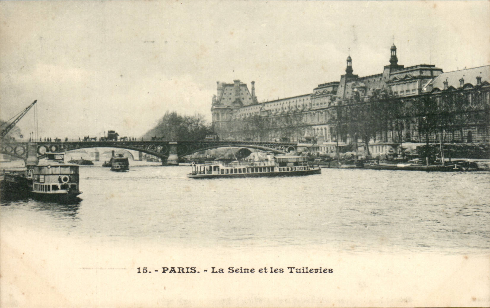 Paris CPA La Seine aux Tuileries