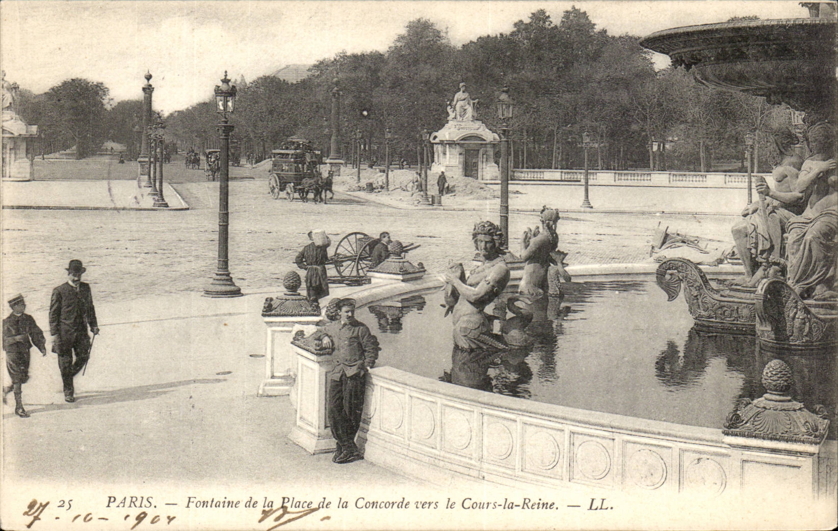 Paris CPA Fontaine de la Place de la Concorde vers le Cours la Reine