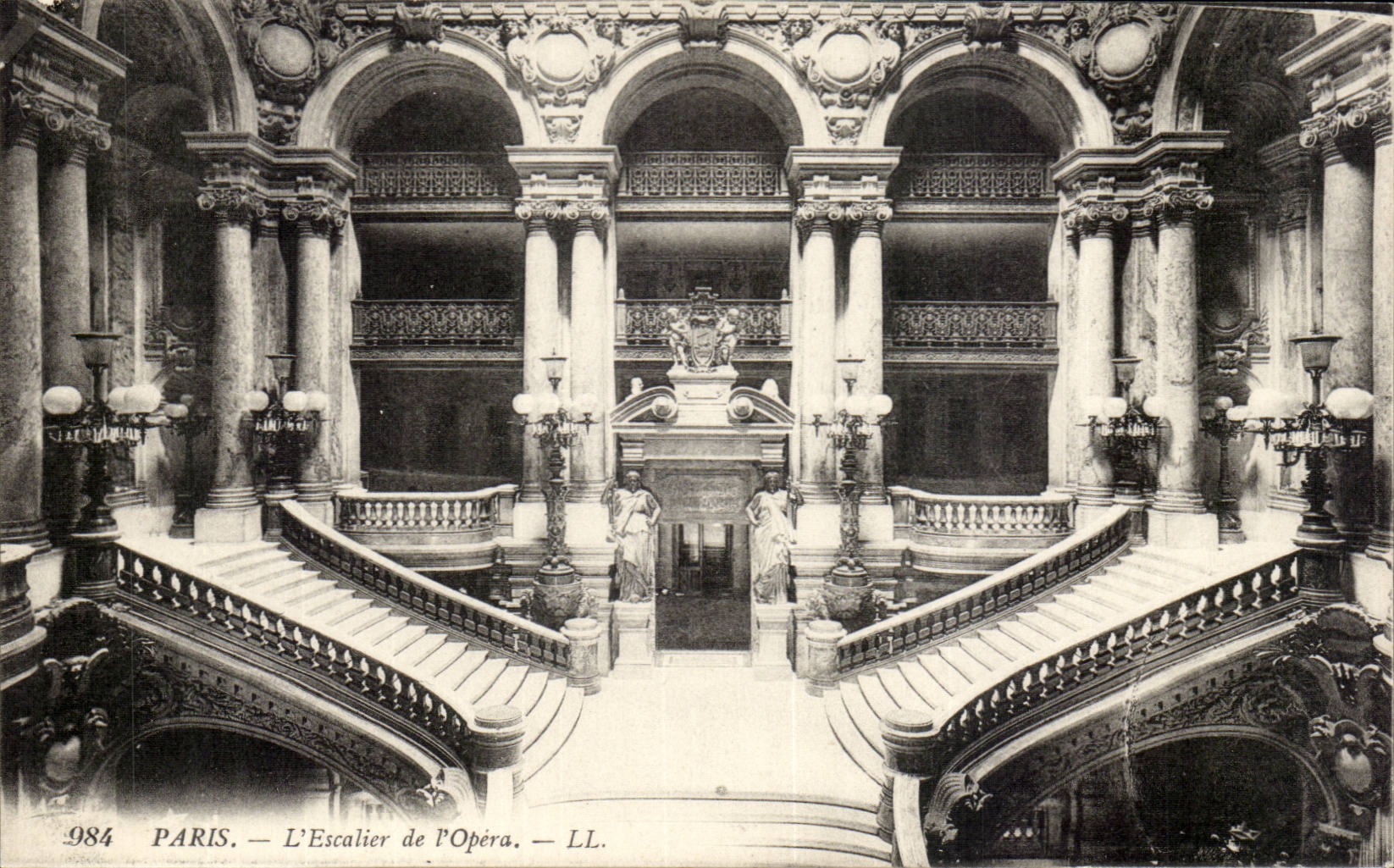 Paris CPA the staircase of the opera
