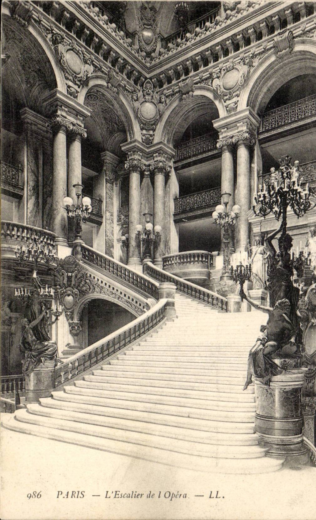 Paris CPA the staircase of the opera