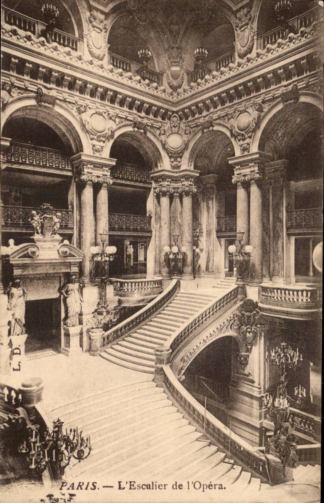 Paris CPA Escalier de l'opera