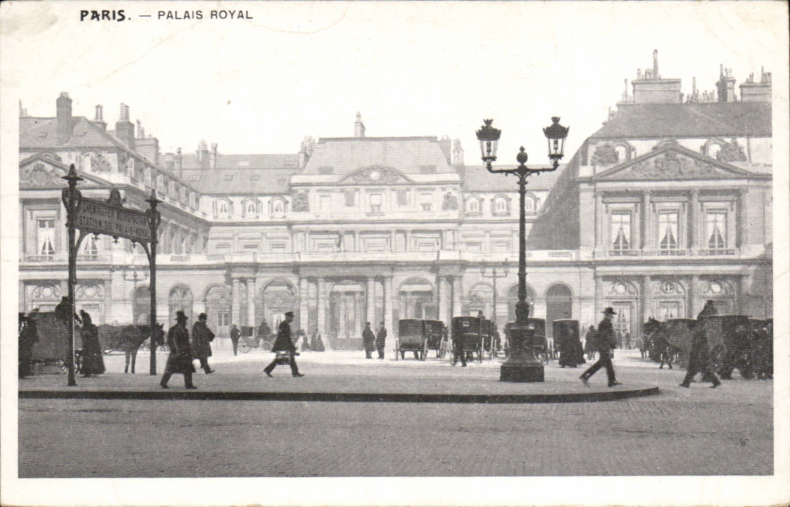 Paris CPA palais royal