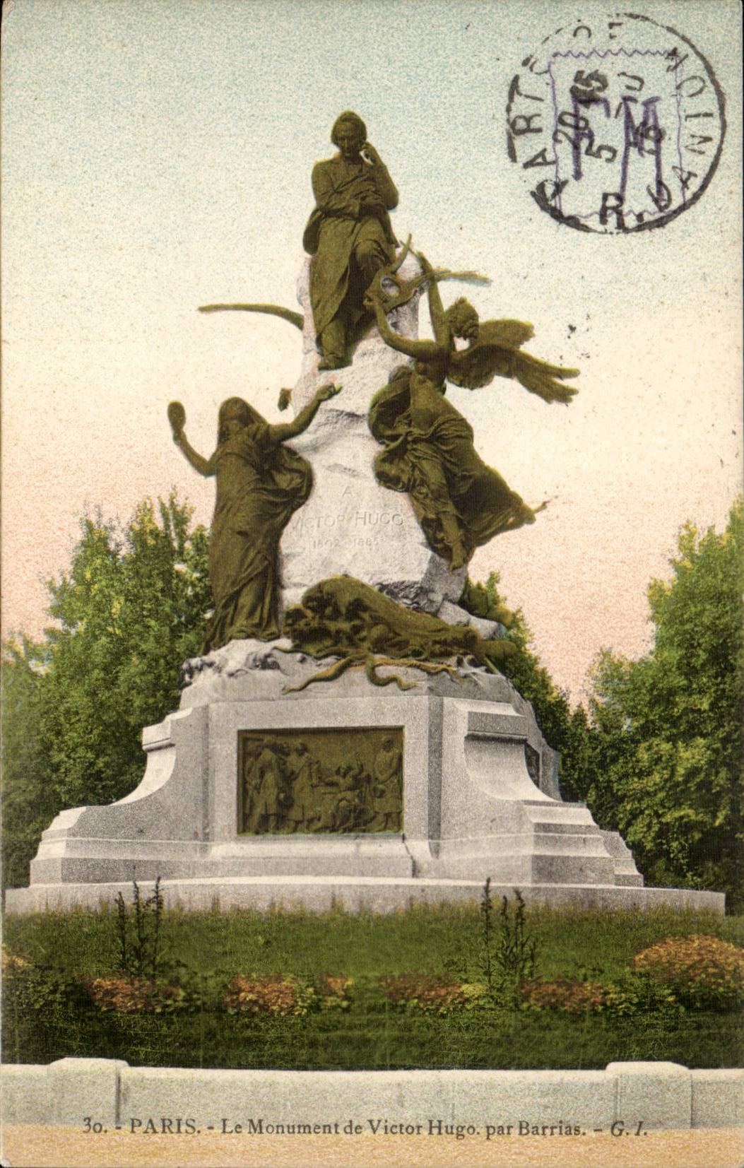 Paris CPA Le monument de Victor Hugo par Barrias