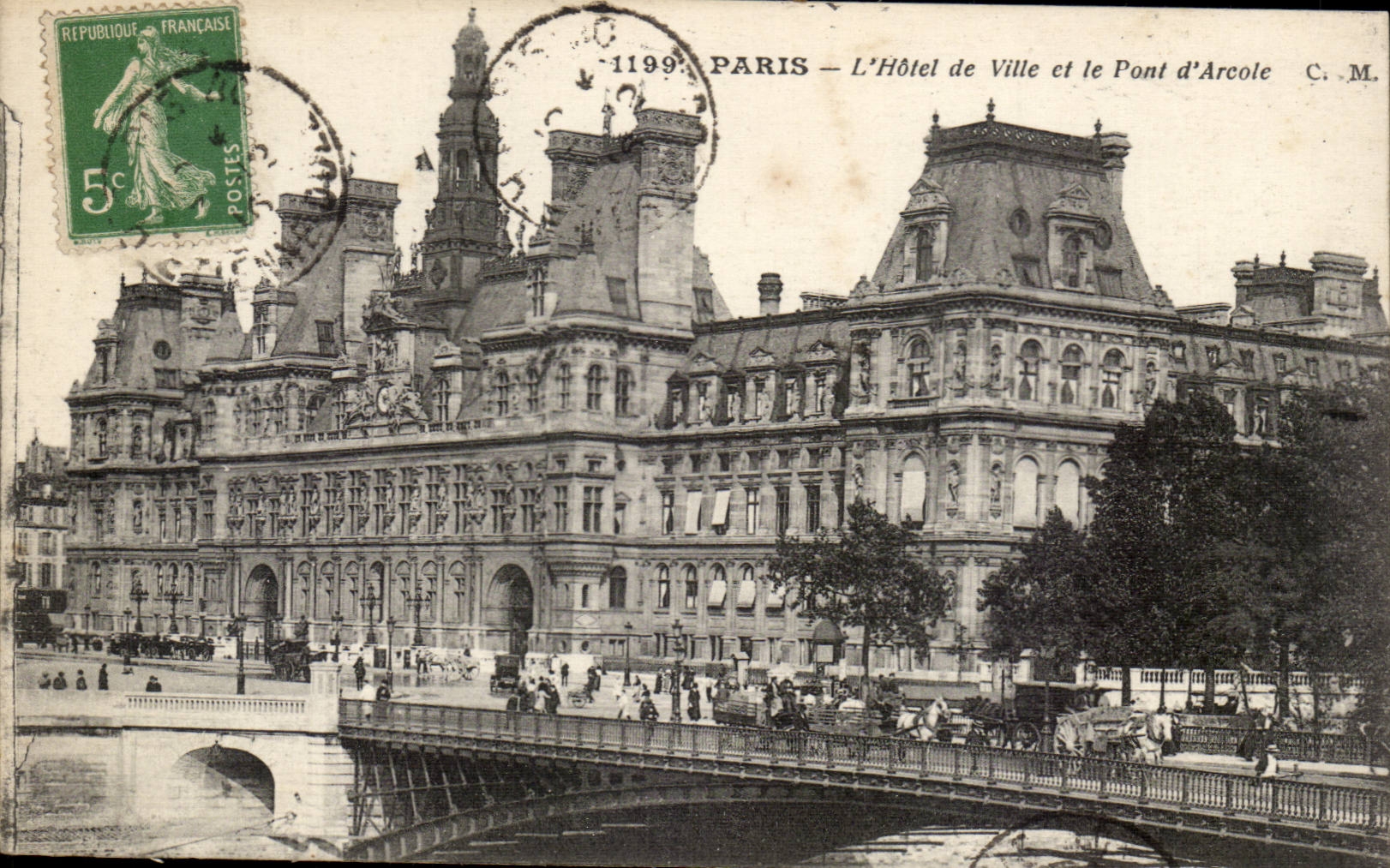 Paris CPA Hotel de ville et le pont d'Arcole