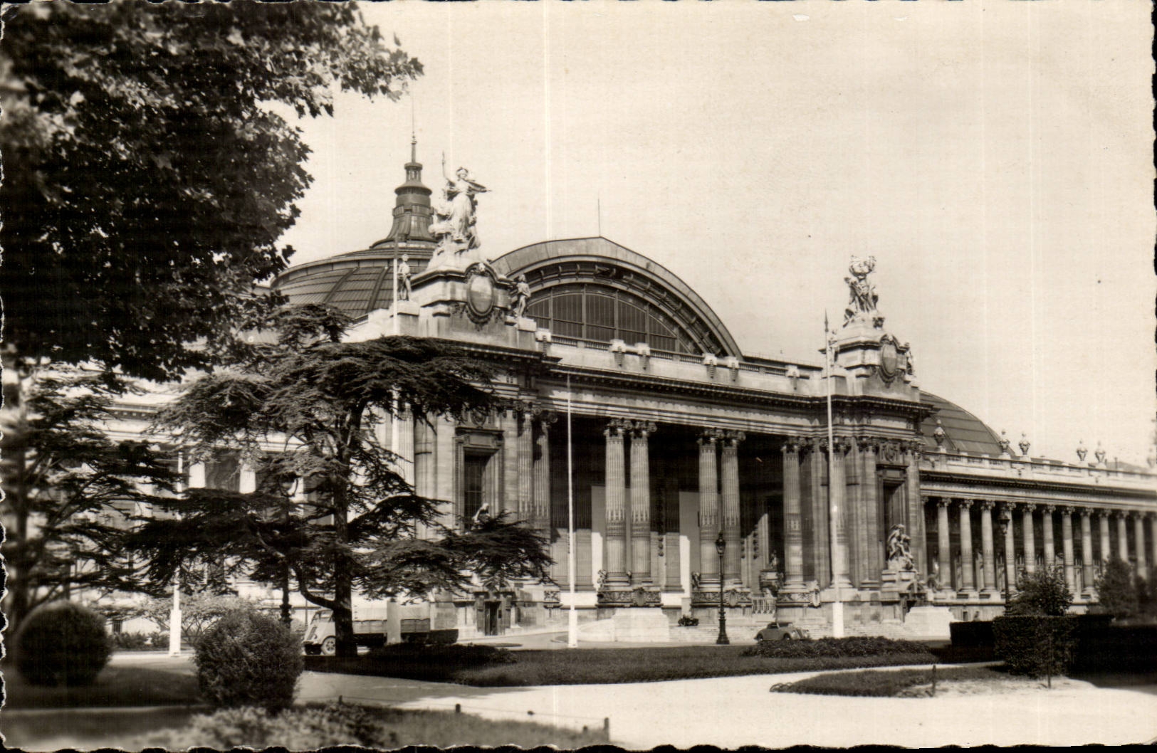 Paris MODERN CARD the large palate