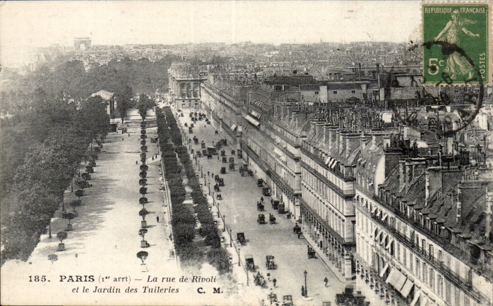 Paris CPA La rue de Rivoli et le jardin des Tuileries