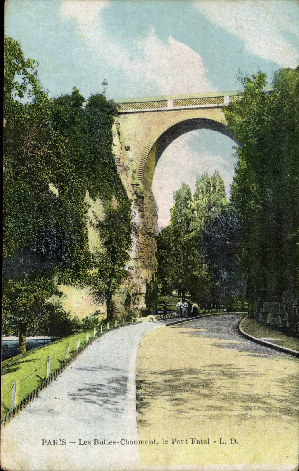 Paris CPA the Chaumont Hillocks the fatal bridge