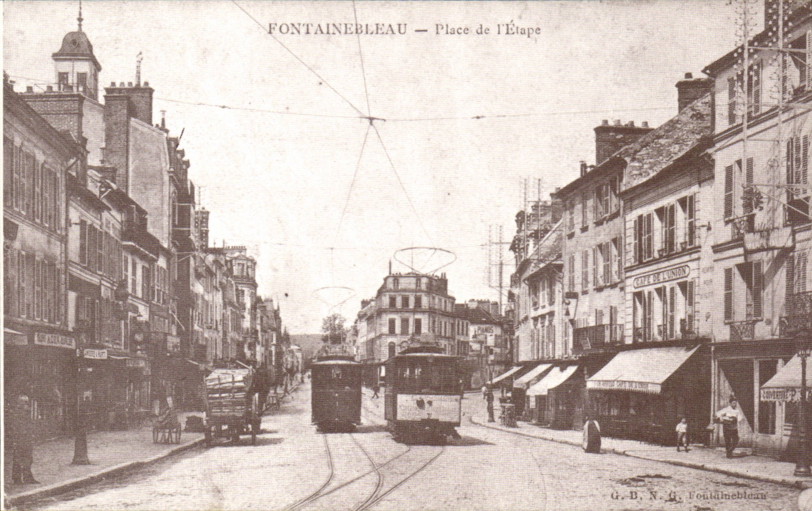 Fontainebleau REPRODUCTION Places church