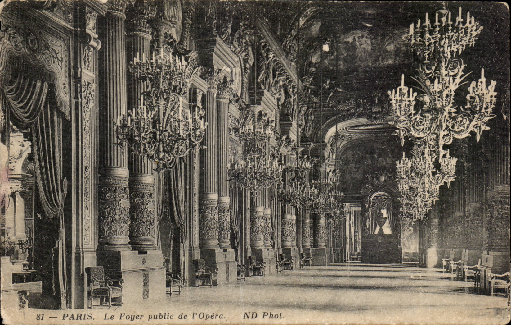 Paris CPA Le foyer public de l'opera