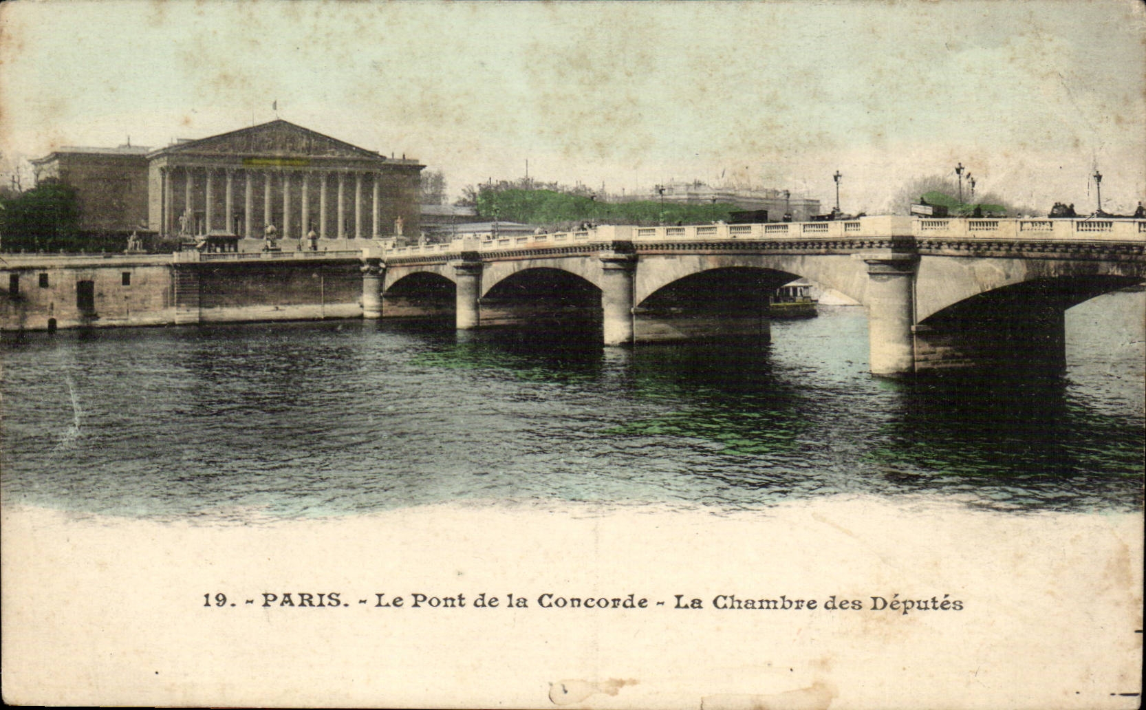 Paris CPA the bridge of the Harmony the House of Commons (Eiffel Tower)